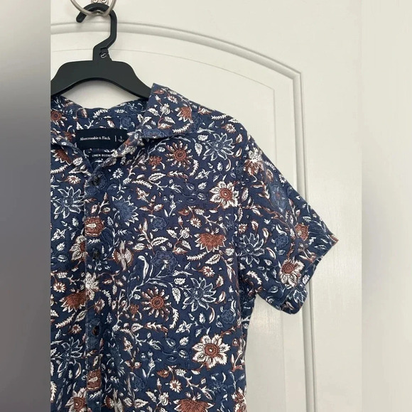 Abercrombie & Fitch Men’s Linen Blend Floral Print Blue Button Up size Small - Picture 5 of 10